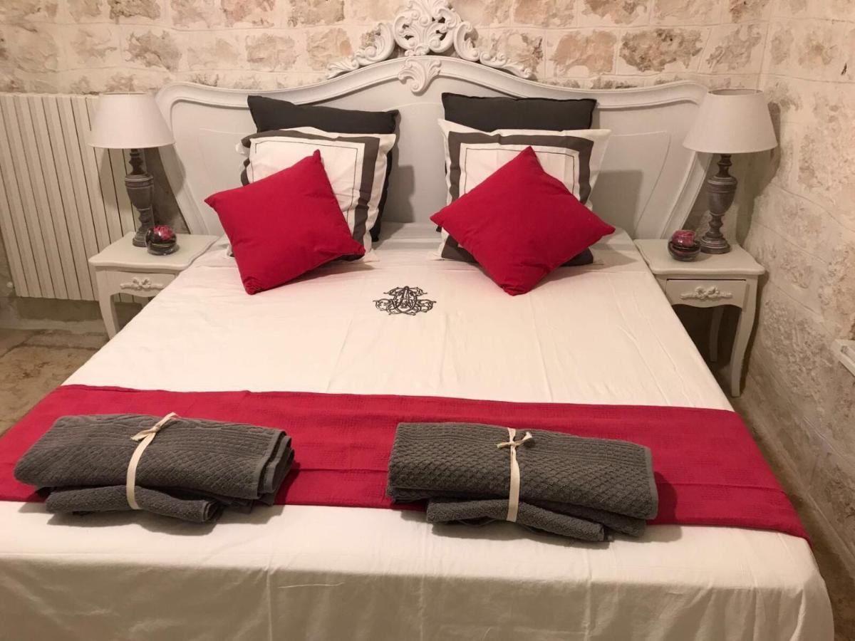 Trulli Tesoro Bed and Breakfast Cisternino Εξωτερικό φωτογραφία