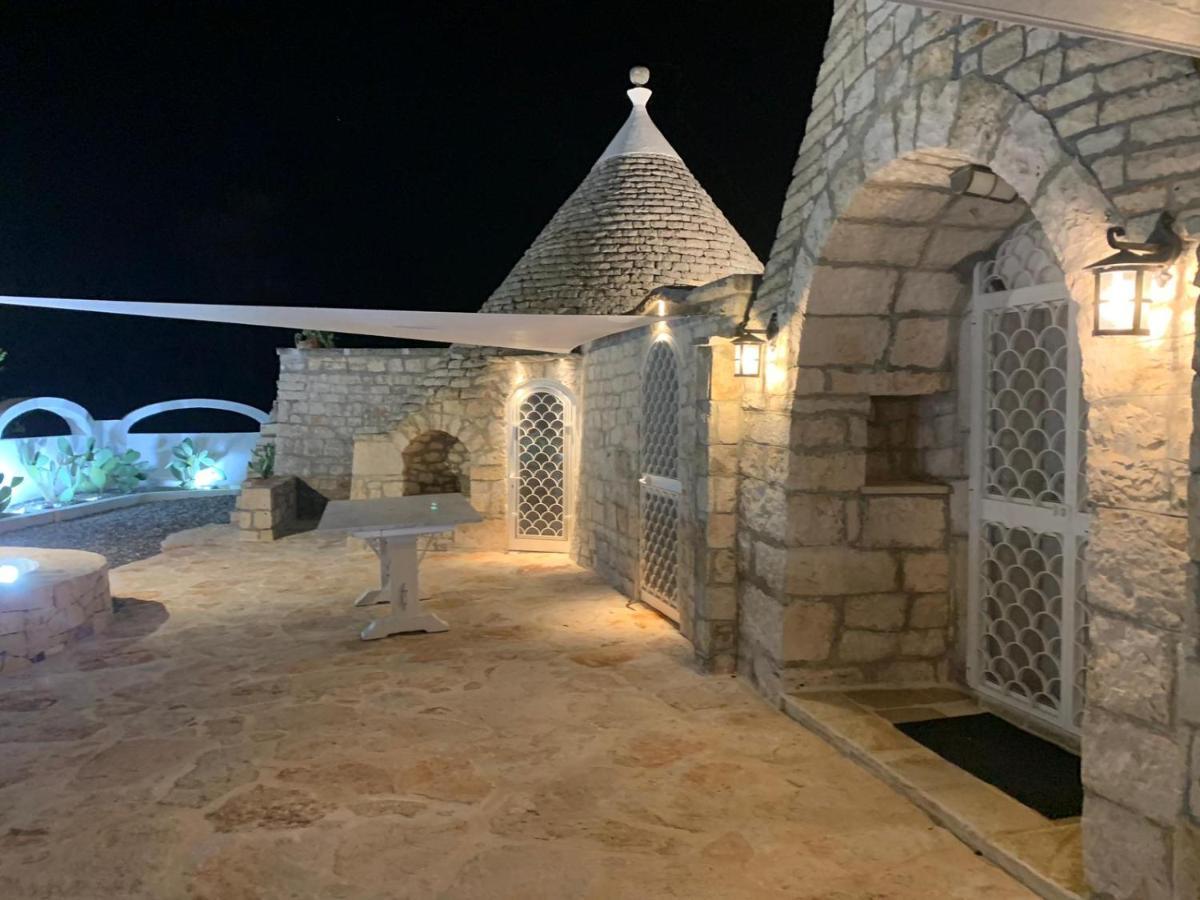 Trulli Tesoro Bed and Breakfast Cisternino Εξωτερικό φωτογραφία