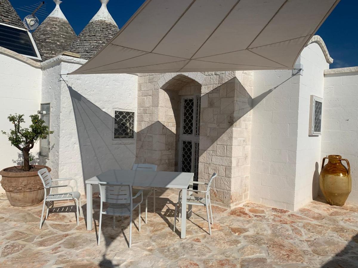 Trulli Tesoro Bed and Breakfast Cisternino Εξωτερικό φωτογραφία