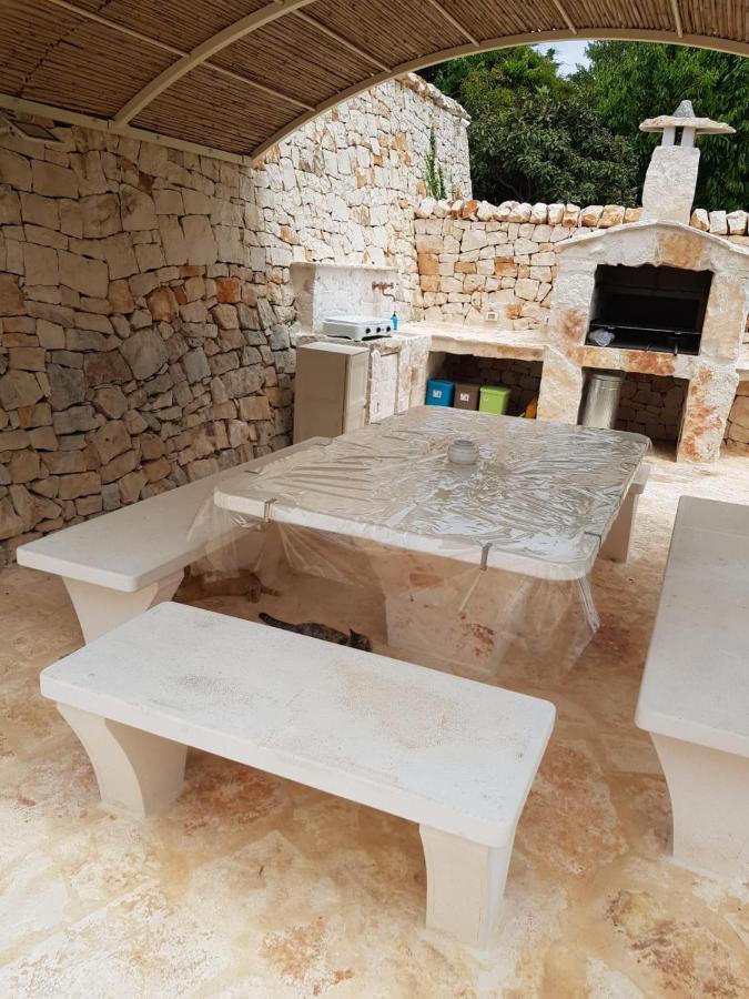 Trulli Tesoro Bed and Breakfast Cisternino Εξωτερικό φωτογραφία