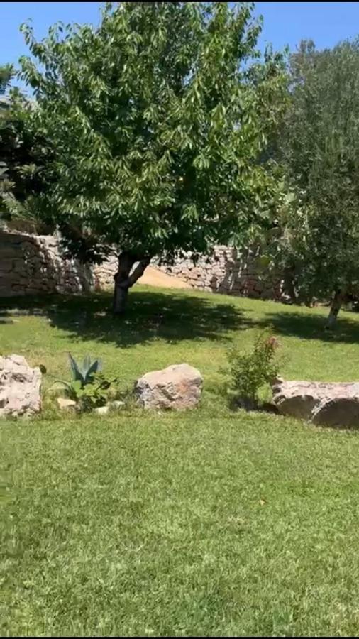 Trulli Tesoro Bed and Breakfast Cisternino Εξωτερικό φωτογραφία